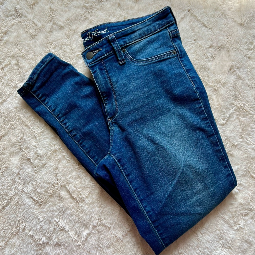 Universal Thread Women's Skinny Jeans - Dark Blue